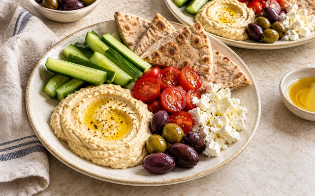 Serving illustration for Greek Style Hummus and Pita Plate